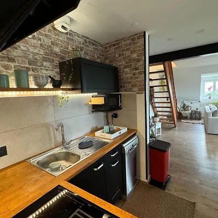 Spacious Duplex In The Heart Of Διαμέρισμα Καν