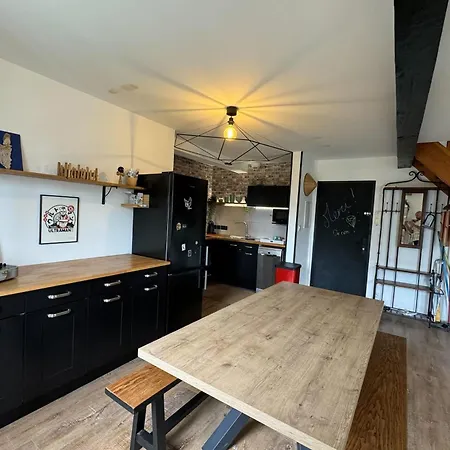 Spacious Duplex In The Heart Of Διαμέρισμα